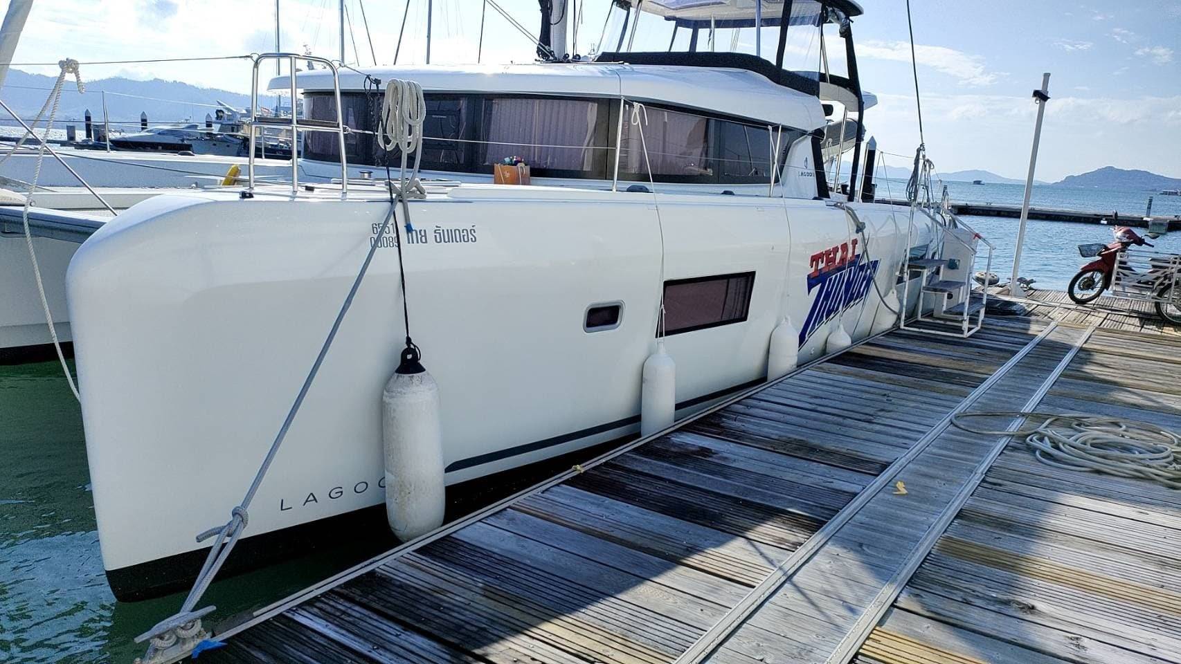 Lagoon 42 - 2