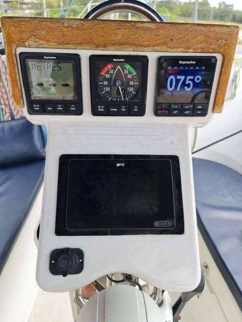 Oceanis 323 - 5
