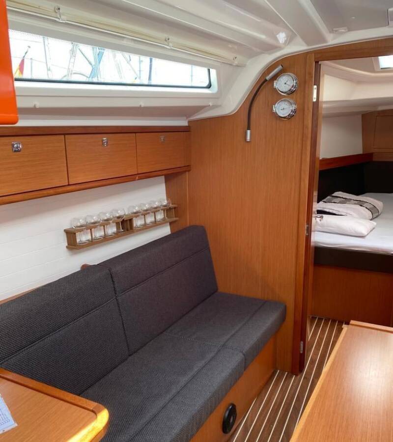 Bavaria 37 Cruiser - 2