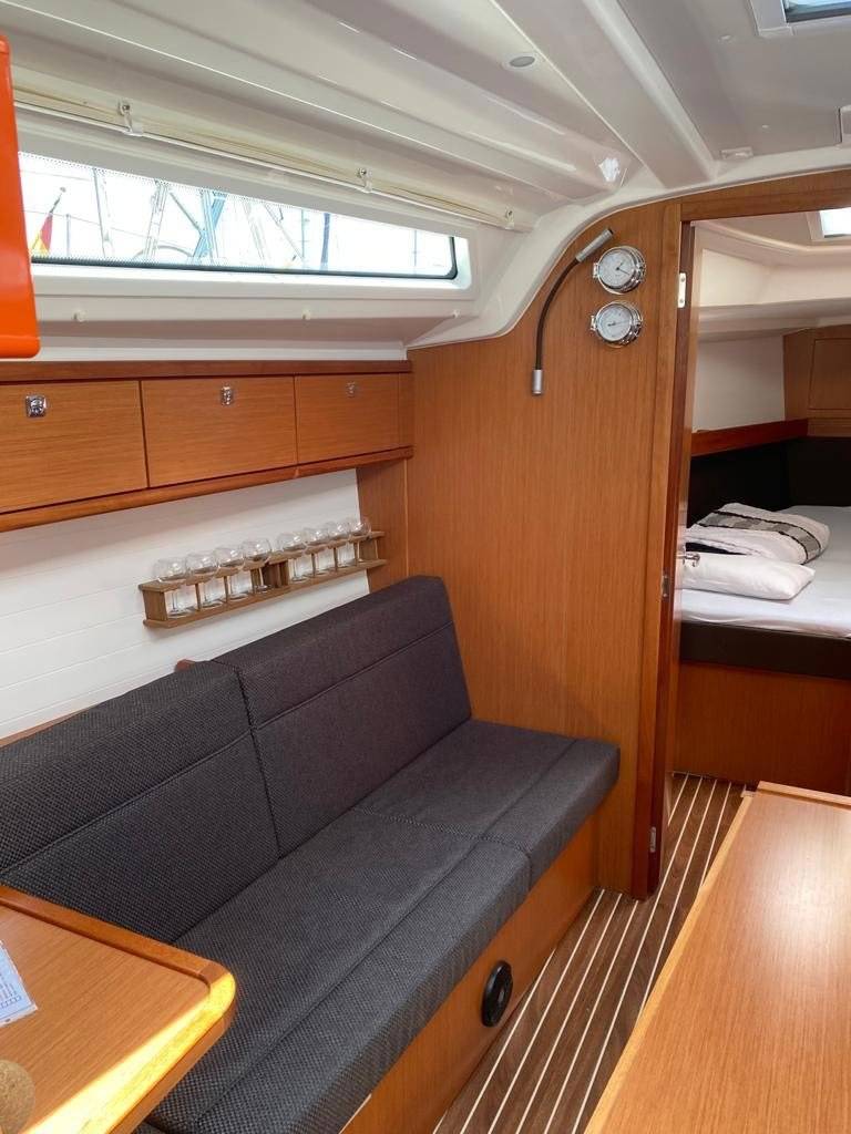 Bavaria 37 Cruiser - 2