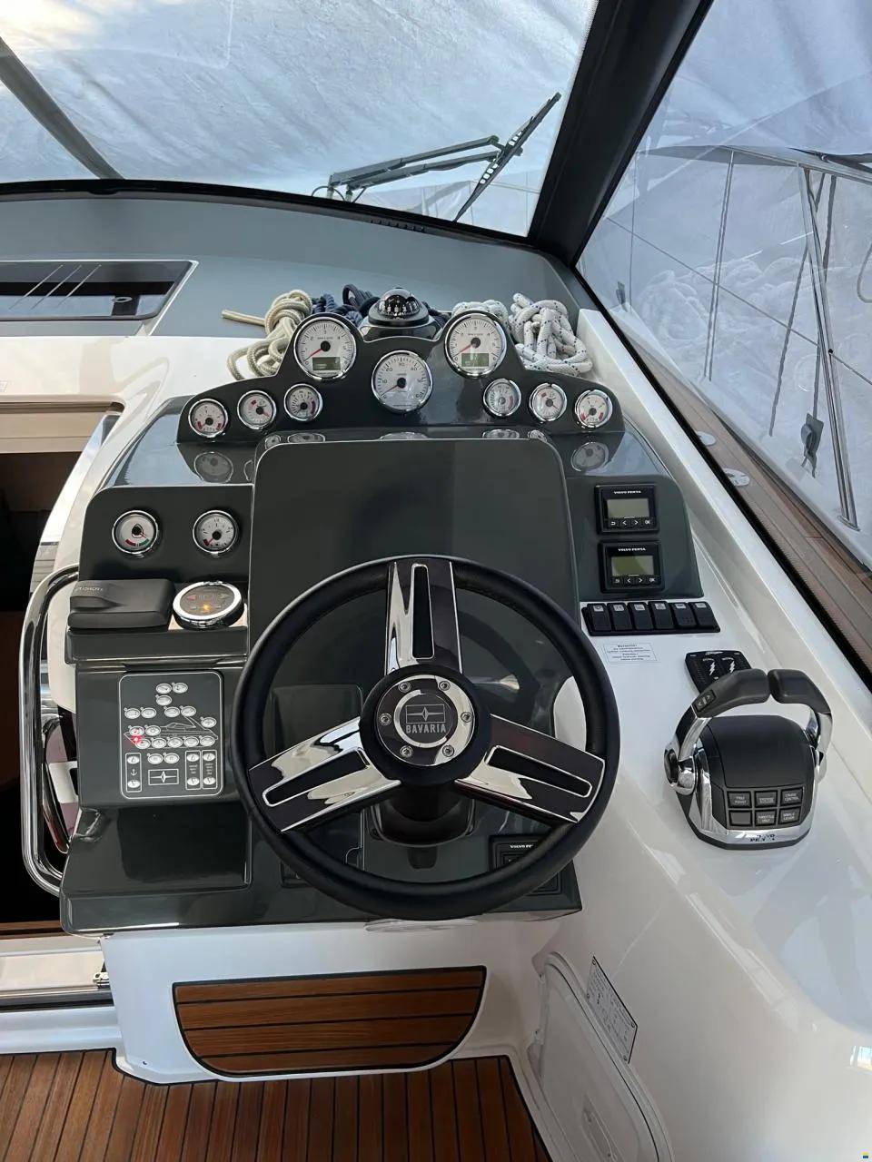 Bavaria Sport 360 HT - 3