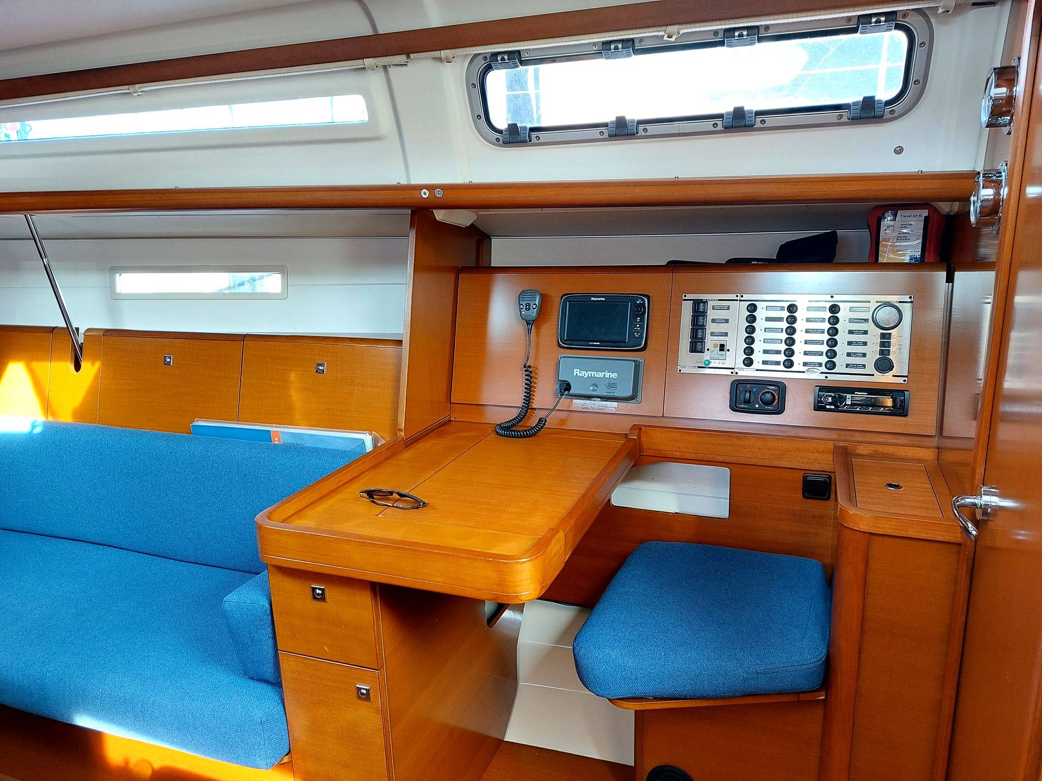 Dufour 34 - 4