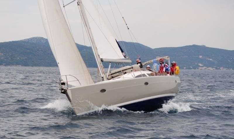 Elan 434