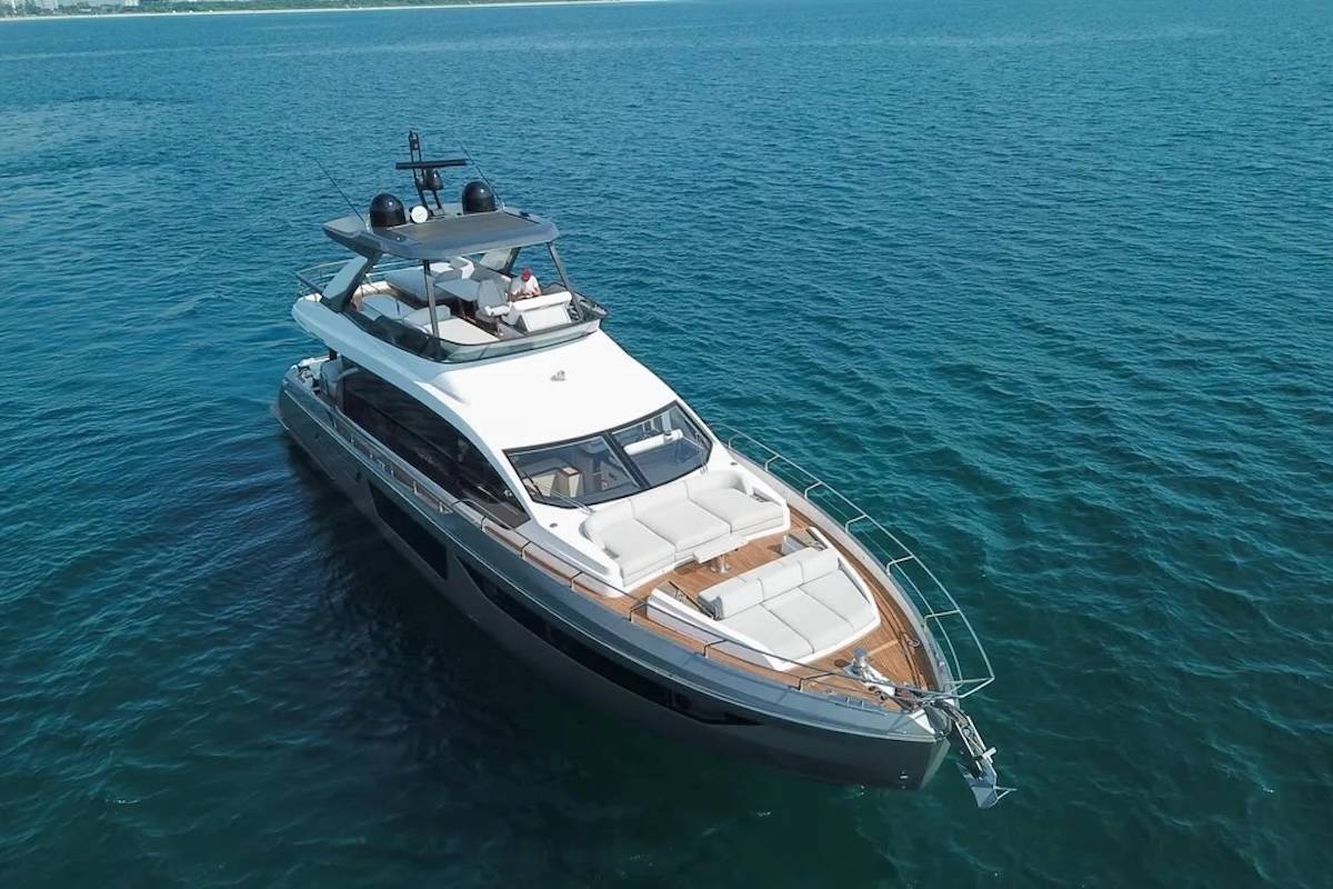 Azimut 68 Fly - 5