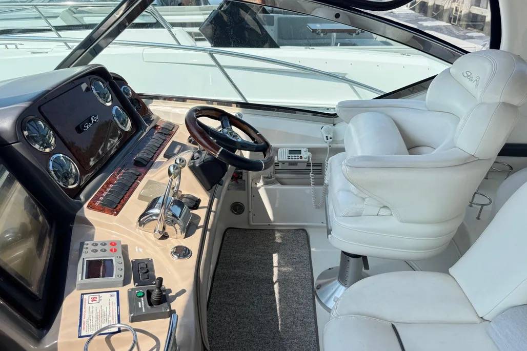 Sea Ray 455 Sundancer - 3